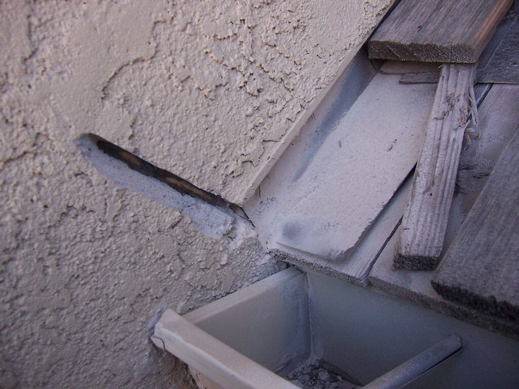 Installing Proper Kickout Flashing - Vaught Roofing Contractor company