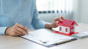 Choosing a Roofing Contractor